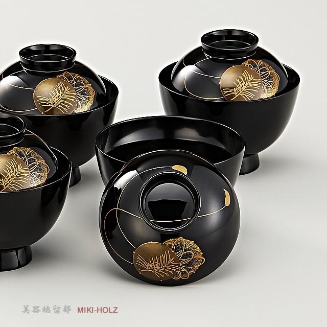 <p class="eig">Urushi Art Wajimanuri：Soup bowl　 suimono-wan (code:1163)</p><p class="nih">輪島塗　吸物椀   卵形　黒塗 　鼓蒔絵　5客揃え（code:1163）</p>