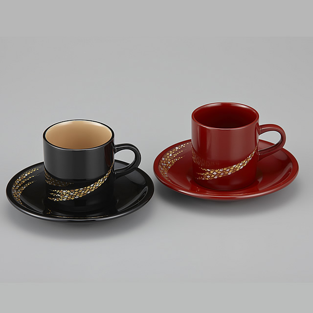 輪島塗　コーヒーカップ　小華沈金　ペア　外黒内白／うるみ （漆塗りスプーン付き） 紙箱入/Urushi Art Wajimanuri：coffee cup pair（code:1981）